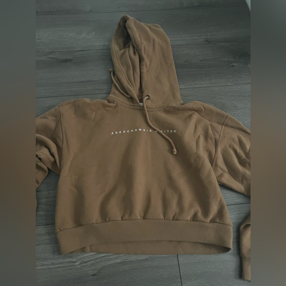 Abercrombie and Fitch (Soft A&F Collection) Crop Hoodie! - Picture 5 of 7